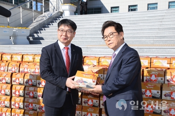 NH농협은행 사천시지부, 정월대보름맞이 오곡선물세트 기탁 @ 사천시 제공