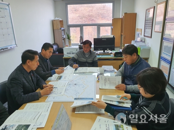 함양군 상하수도사업소가 7일 경상남도를 방문해 2021년도 상·하수도분야 국도비 예산 지원을 적극 건의하는 등 예산 확보를 위한 발빠른 행보를 보이고 있다. @ 함양군 제공