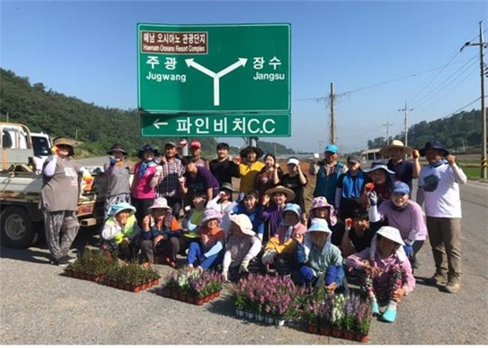 마을공동체 지원사업이 새싹단계 7개소와 씨앗 단계 11개소 등 총 1억 8,000만원이 투입되어 진행된다.