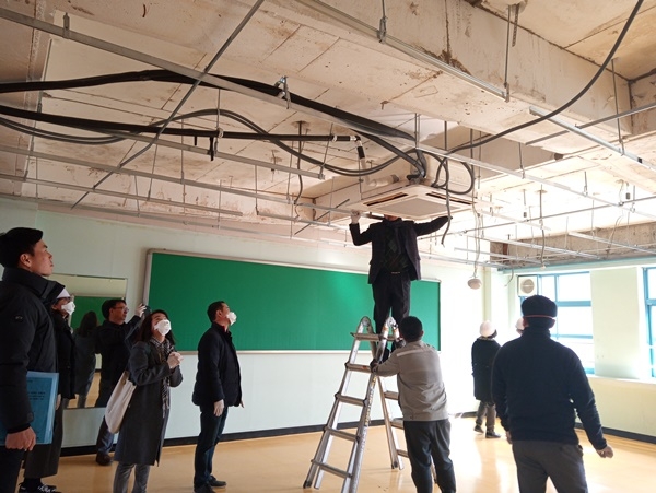 ▲광주시교육청이 개학 전에 17개 학교의 석면 해체·제거 공사를 모두 완료했다.(사진제공=광주시교육청)