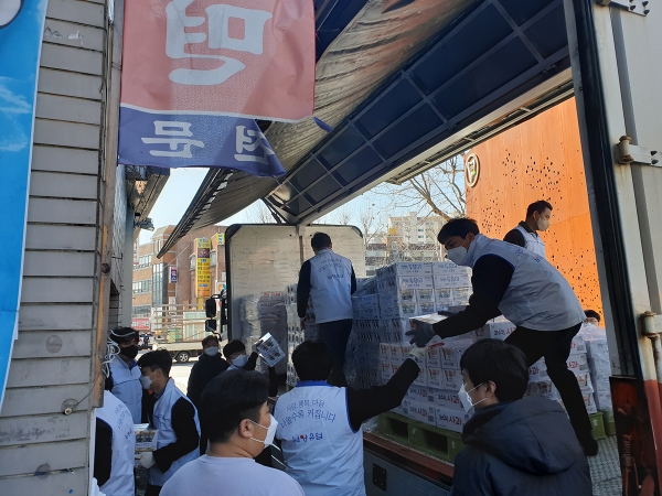 코로나후원_독거노인복지센터 음료 후원
