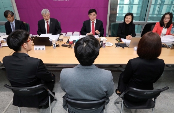 미래한국당 공관위 면접 모습 [뉴시스]