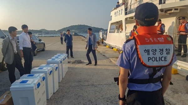 지난 2018년도 지방선거 당시 선거 투표함 수송함