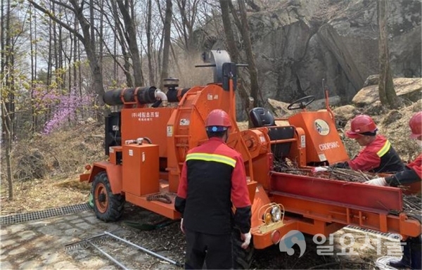 함양군 영농부산물 파쇄 맞춤형 산림복지서비스 @ 함양군 제공
