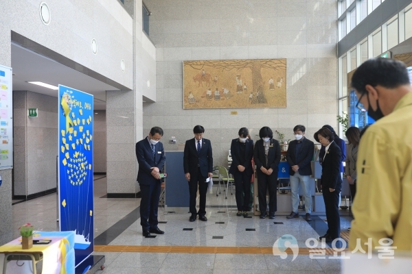 진주교육지원청은 세월호 6주기를 맞아 ‘기억하자 0416, 안전한 교육환경 우리의 책임’이라는 주제로 지난 13일부터 열흘 간 세월호 희생자 추모 주간을 운영하고 있다. @ 진주시교육지원청 제공