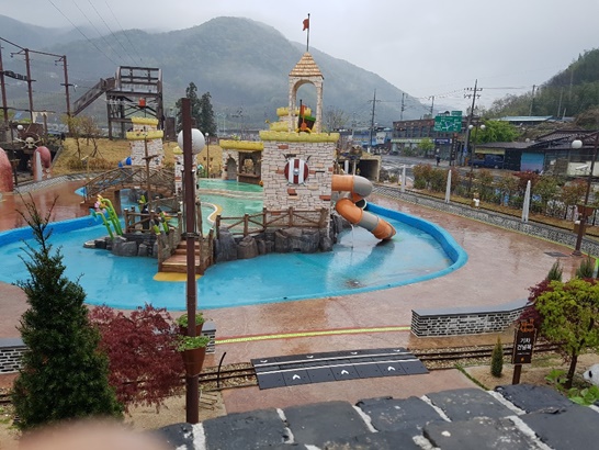 전남 곡성군, 수변 관광벨트 거점될 압록상상스쿨을 개봉박두 했다.(사진은 상상스쿨의 외부 모습)