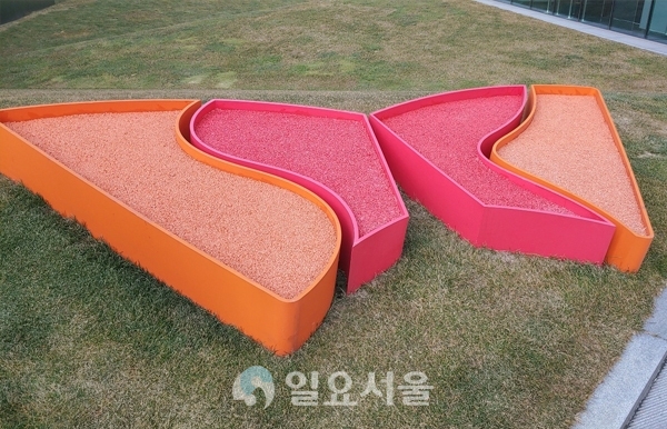 SK하이닉스가 코로나19등 불확실성 가운데서도 영업이익 8000억 원을 달성하는 쾌거를 이뤘다. [일요서울]