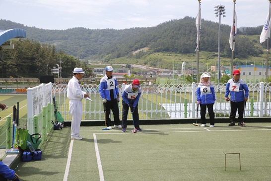 진도군, 사회적 거리두기 단계적 완화로 실외 체육시설 등 개방(아리랑체육공원 게이트볼대회)