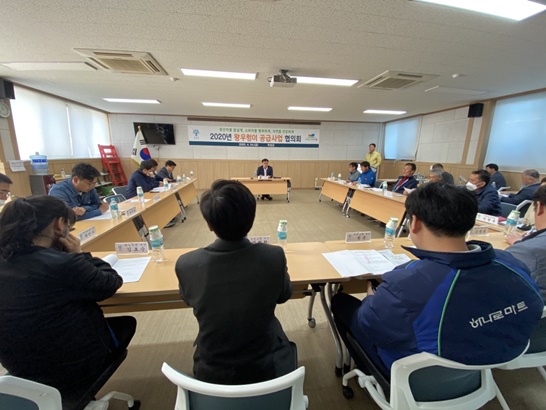 곡성군은 3,146ha에 왕우렁이를 공급해 친환경 쌀 재배에 나섰다.