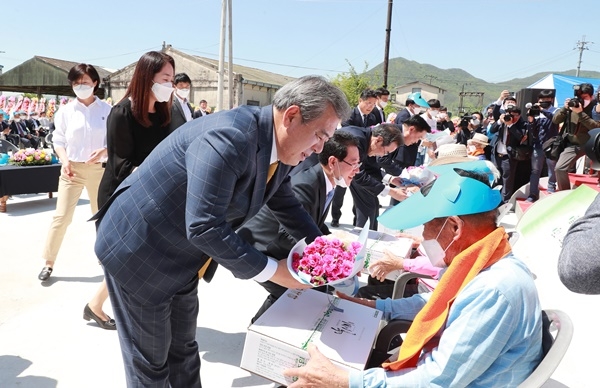 유근기 곡성군수, 김영록 전라남도지사, 이성희 농협중앙회장 등 250여명이 참가했다.