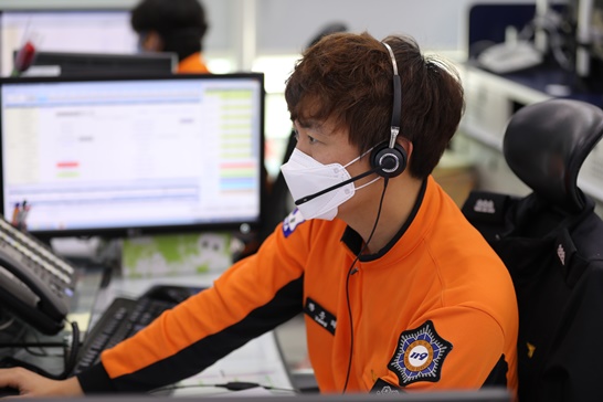 전남소방본부는 현재 신고자 중심 모바일 119출동 알림서비스를 운영하고 있다.