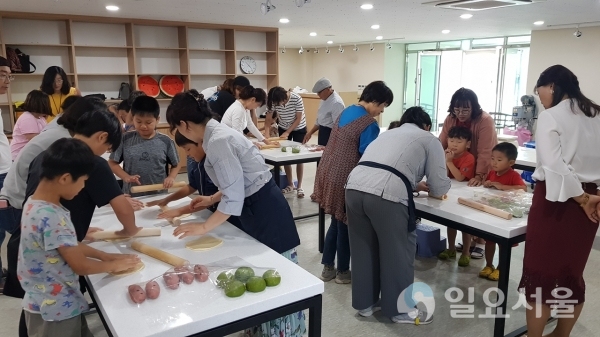 함안군은 악양생태공원 1층 방문자센터에 마련된 생태체험학습장을 오는 6월부터 12월까지 운영한다. @ 함안군 제공
