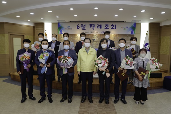완도군, 코로나19 방역활동 동참 기관사회단체 표창장 수여