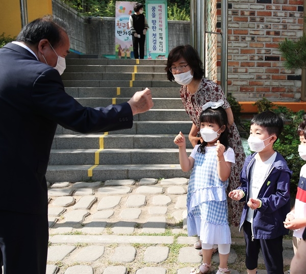 ▲초등5·6, 중1 학생의 4차 등교수업이 8일 시작됐다.(사진제공=광주시교육청)