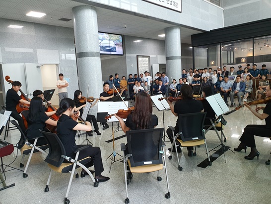 목포시립예술단 시민들 속으로! (시립교향악단 찾아가는 연주회 모습)