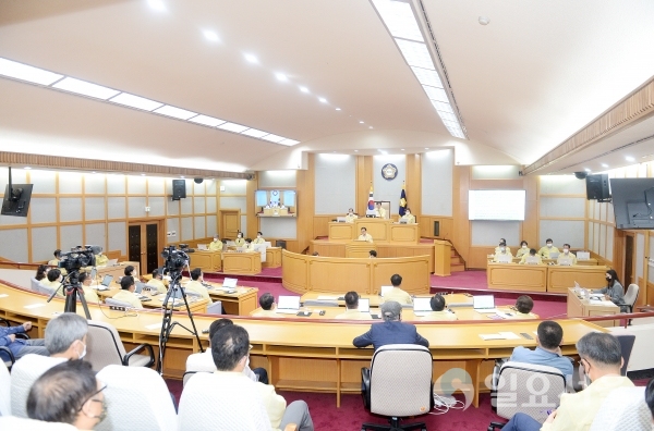.파주시의회, 판문점을 포함한 DMZ 주변 지적복구 촉구 결의