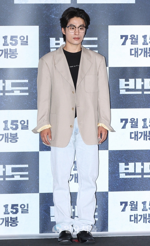 영화 반도 언론시사회에 참석한 구교환