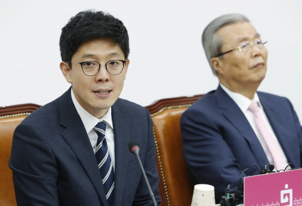 김병민 미래통합당 정강정책개정특위 위원장이 18일 서울 여의도 국회에서 열린 정강정책개정특위 1차회의에서 발언하고 있다. 2020.06.18.[뉴시스]