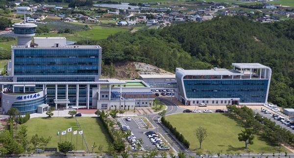 전남 신안청사 전경