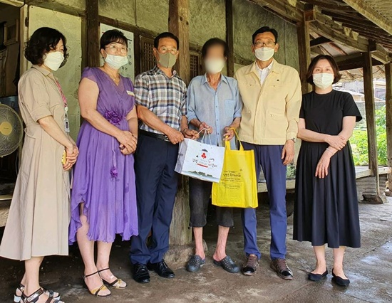 나주 남평읍에서 실시하고 있는 소외계층을 대상으로 하는 ‘밥상 배달’사업이 호평받고 있다.
