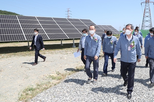 한수원이 월성원자력본부 유휴부지에 태양광발전소 건설을 완료하고 19일 준공식을 가졌다.