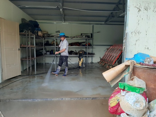 전남 곡성군 귀농귀촌협의회가 수해 복구 자원봉사 및 구호물품 전달했다.