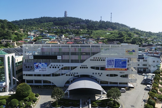완도군이 코로나19 확산 방지를 위해 청산, 노화, 소안 등 관광객 방문 통제한다.