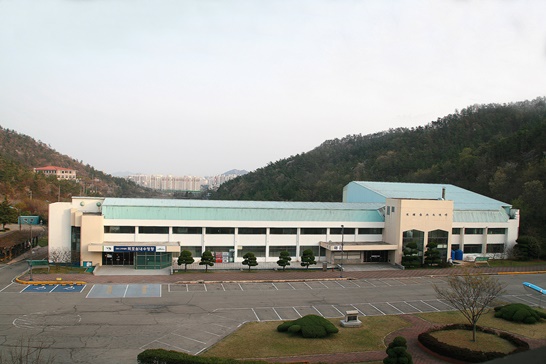 목포시가 코로나19 확산 방지를 위해 다중이용시설를 휴관한다.