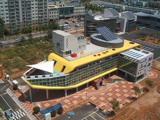 목포시가 코로나19 확산 방지를 위해 다중이용시설를 휴관한다.