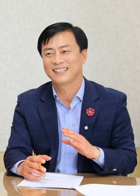 이강호 구청장 "포스트 코로나 시대 패러다임 전환에 선제적으로 대응할 수 있도록 적극 지원하겠다"