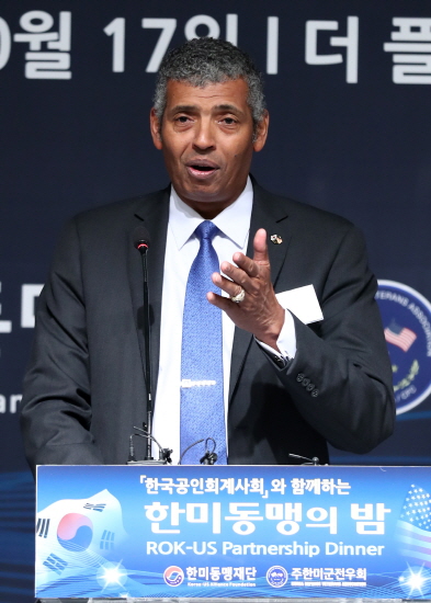 축하 연설 하는 빈센트 브룩스 [뉴시스]