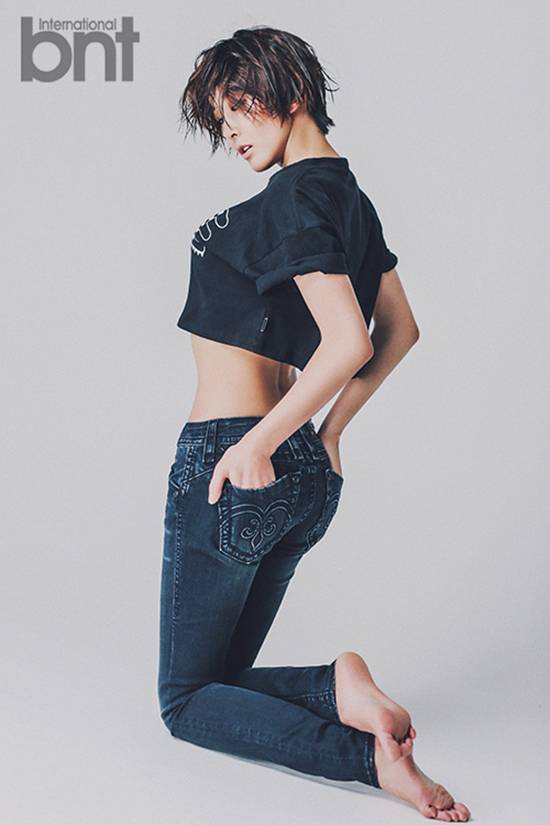 배우 진서연, 몽환적이며 청초한 매력 화보에 담아