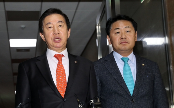 자유한국당 김성태(왼쪽), 바른미래당 김관영 원내대표 [뉴시스]