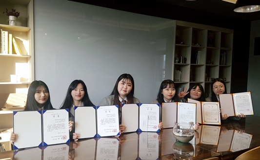 전남여자상업고등학교 학생들이 한국 발명협회가 주관한  직무발명 역량을 갖춘 예비 기술전문가 양성사업에서 단체상을 수상했다