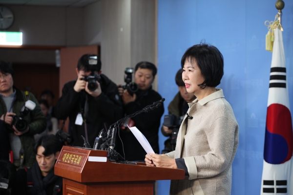 목포 부동산 투기 의혹을 받고 있는 더불어민주당 손혜원 의원이 20일 서울 여의도 국회 정론관에서 기자회견을 갖고 있다.