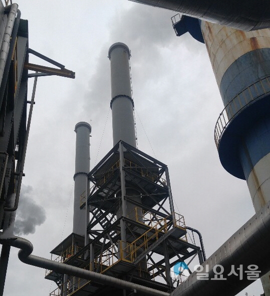 공장 굴뚝 대기오염물질 본격 관리 © 창원시 제공