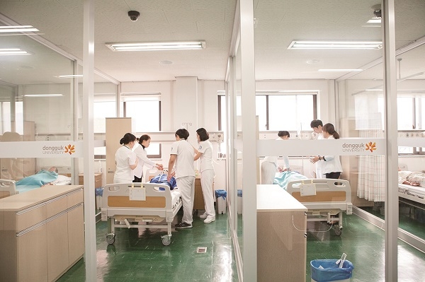 동국대학교 의과대학 간호학과가 제59회 간호사 국가고시에서 수험대상 78명이 전원 합격했다.
