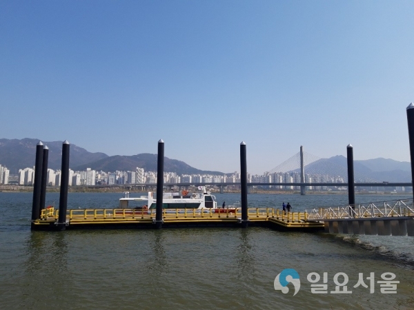 대동 선착장 생태탐방선 운항 © 김해시 제공