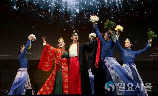 가야문화축제 개막식(가야 왕후무-허황옥의 사랑을 담은 창작무용극)     © 김해시 제공