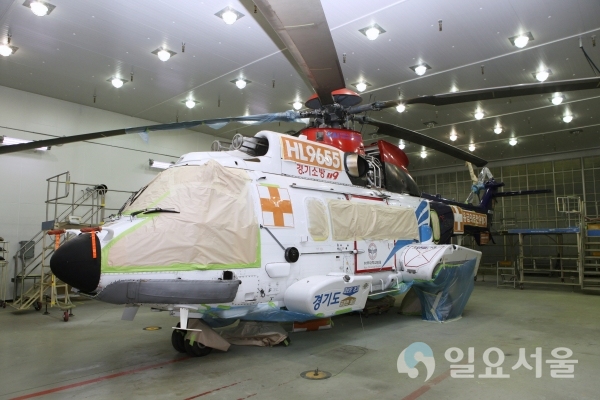 경기도 닥터헬기 도장 현장     © 한국항공우주산업(주) 제공