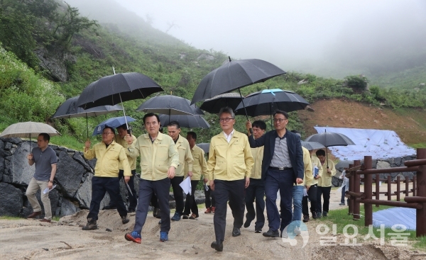 김재현 산림청장이 함양군 산림재해 복구사업장을 점검했다.
