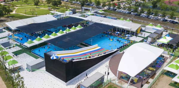 구미시가 지난 7월 1일부터 낙동강 체육공원(캠핑장 옆)에 야외 물놀이장을 개장해 7월 21일까지 1만 2천여명의 시민들이 물놀이 시설을 이용했다.