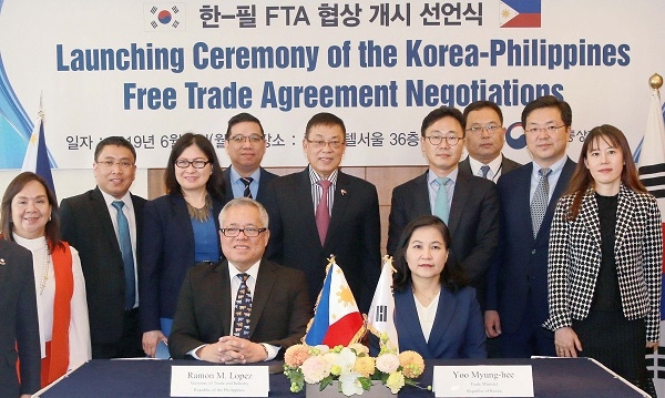 지난 6월 열린 '한-필리핀 FTA 협상 개시 선언식' [제공 : 산업통상자원부]