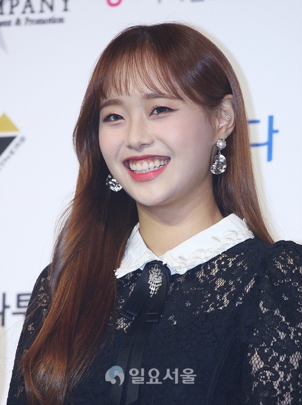 2019 소리바다어워즈 블루카펫 행사에 참석한 이달의 소녀 츄