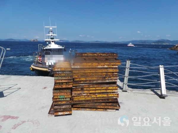 무등록 해상화물운송사업 낚싯배 검거  © 통영해양경찰서 제공