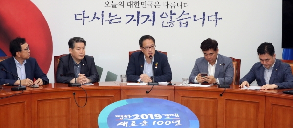지난 8월 6일 서울 여의도 국회에서 열린 더불어민주당 국회혁신특위 제2차회의에서 박주민 특위위원장이 발언하고 있다.