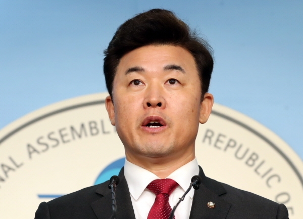 윤영석 자유한국당 의원. [뉴시스]