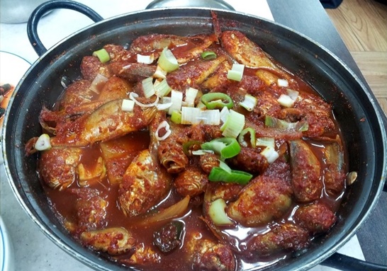 신안 강달이젓은 소금에 1년정도 숙성하며, 김장김치의 시원한 맛과 각종 국물의 감칠맛을 내는데 인기가 좋다.
