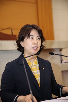 김민정 의원(자치행정위원장).