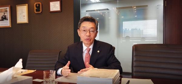 김현 변호사